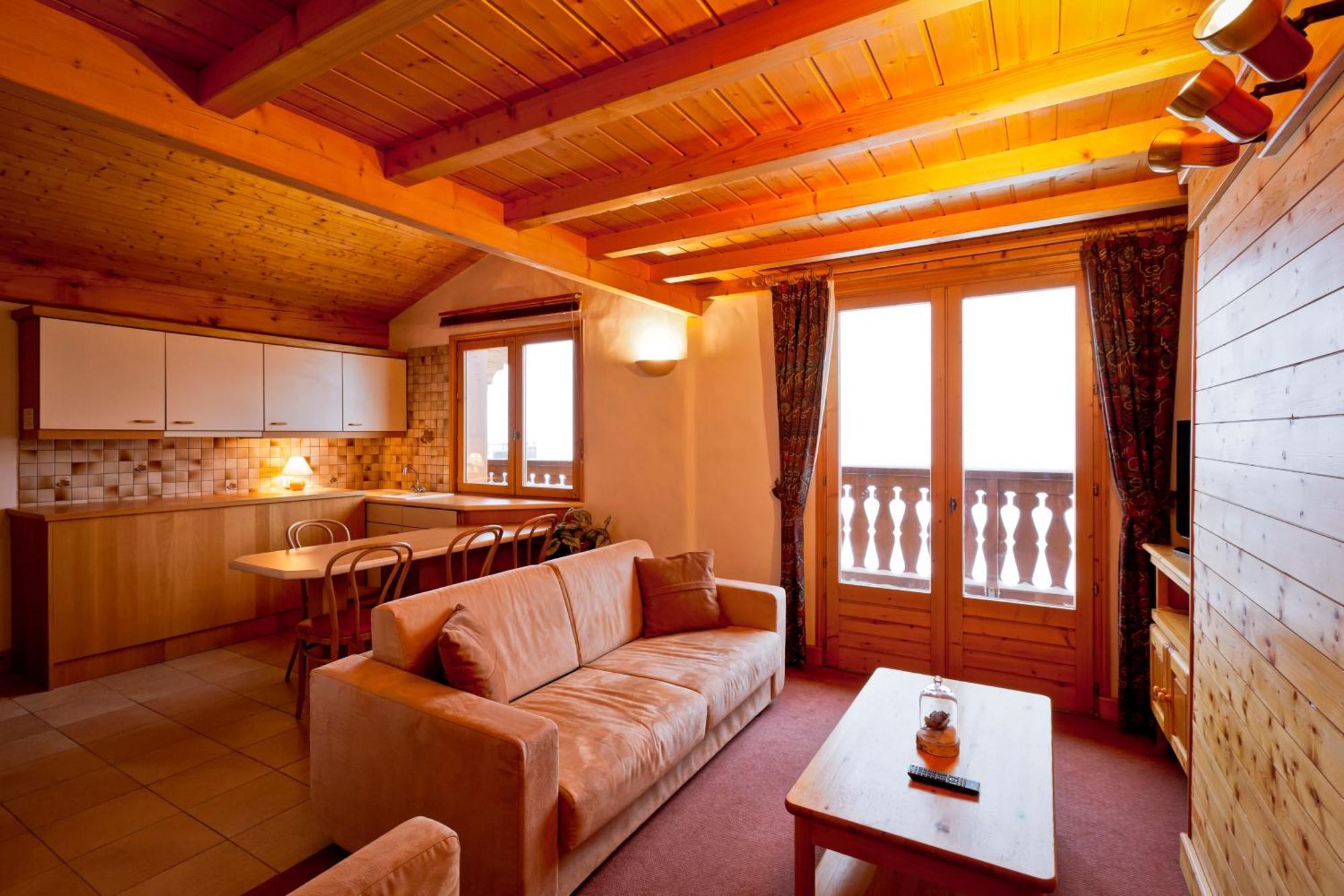 קורשבל Hotel Les Flocons מראה חיצוני תמונה