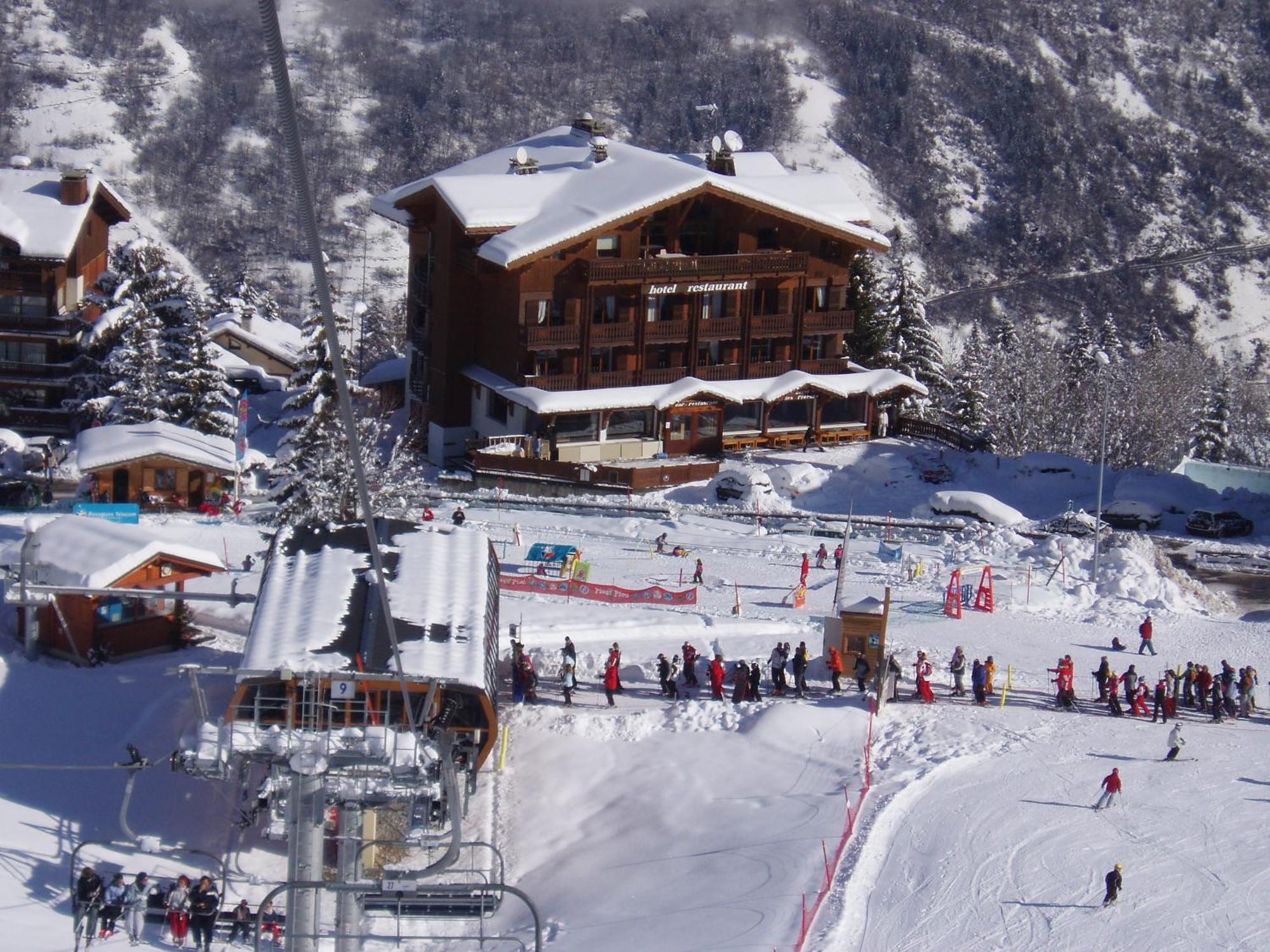 קורשבל Hotel Les Flocons מראה חיצוני תמונה